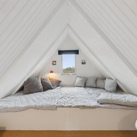 Svenne - 1-4km From The Sea By Interhome *