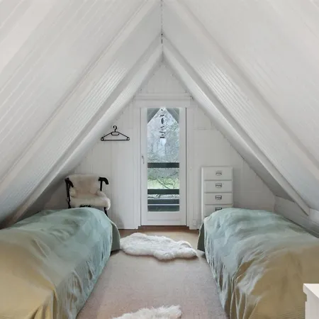 Svenne - 1-4km From The Sea By Interhome 度假居 *