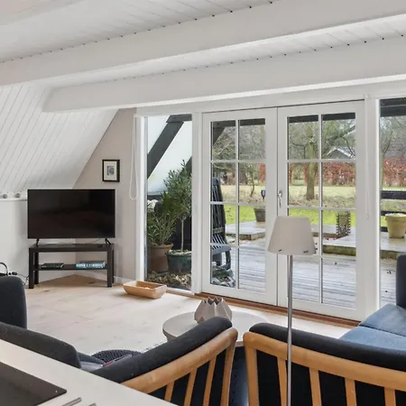 Svenne - 1-4km From The Sea By Interhome בית נופש *