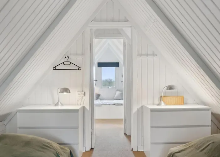 Svenne - 1-4km From The Sea By Interhome 度假居 *